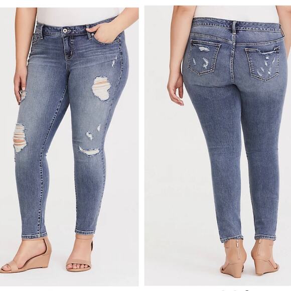 Torrid Sky High Skinny Jeans Distressed High Rise Stretch Premium Denim Size 22R - Picture 2 of 16